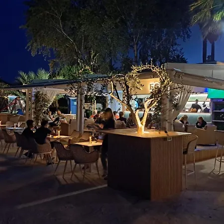 Tina Little Paradise 아파트 Kaštela